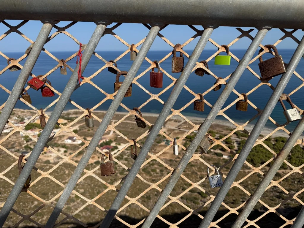 Santa Pola · Mirador del Faro y Pasarela con Candados del Amor